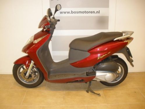 HONDA SES 150 DYLAN (bj 2006)