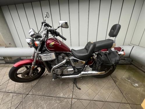 Honda Shadow VT700C