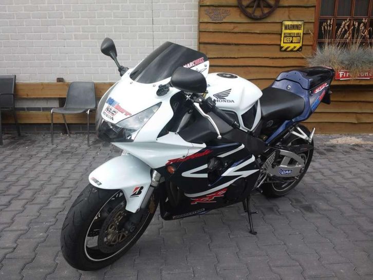 Honda Sport CBR 900RR Fireblade