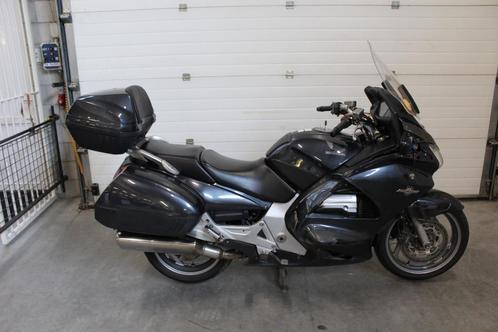 Honda ST1300 Pan European 2006 met lichte schade