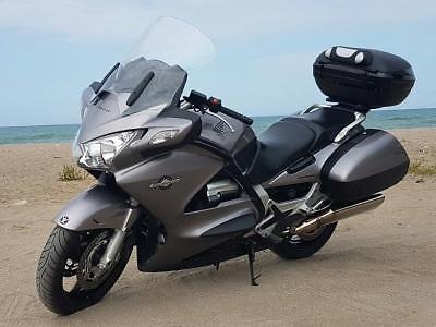 Honda ST1300 Pan European met ABS