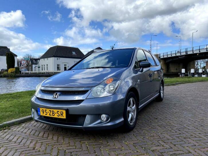 Honda Stream 2.0 I 2004 Grijs Youngtimer