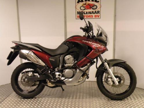 Honda Transalp XL700V.