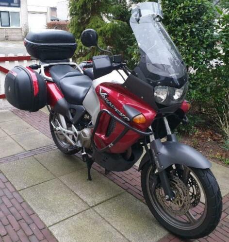 Honda Varadero XL1000V kleur ROOD