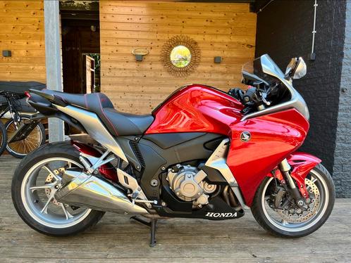 Honda VFR 1200 DCT, NIEUWSTAAT, koffers, VFR1200F