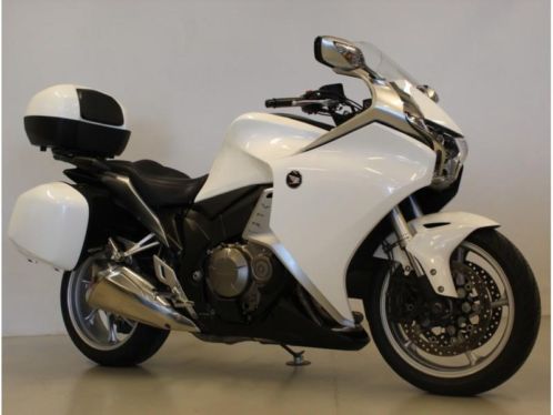 HONDA VFR 1200 F C-ABS De grootste KAWASAKI-DEALER van Brab