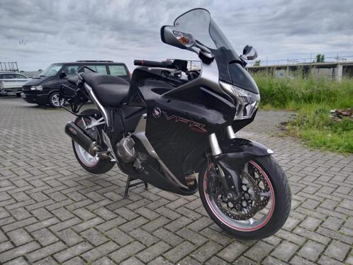 Honda VFR 1200 F DcT automaat met 2 zijkoffers