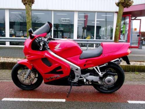 Honda VFR 750 F