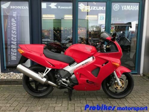 HONDA VFR 800 FI (bj 1998) VFR800  VFR-800  zeer mooi