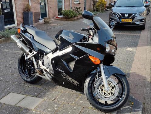 Honda VFR 800 Fi zwart - perfect onderhouden