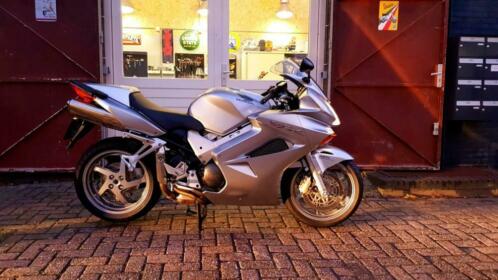 Honda VFR 800 V-Tec Abs 1237km 1e eigenaar