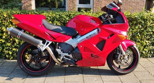 Honda VFR 800i  rood, 1999 (km stand 54750)