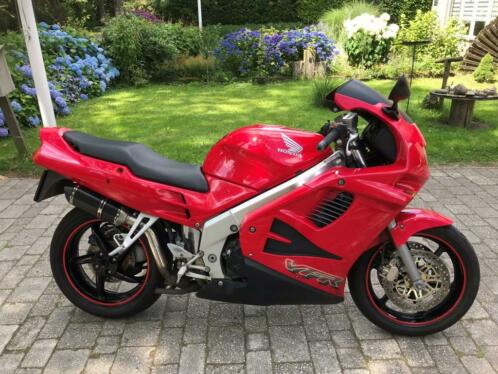 honda vfr750 rc36