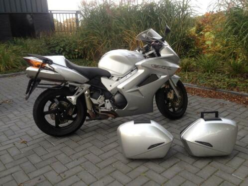 Honda VFR800 - 2004 - Met originele koffers - VTEC