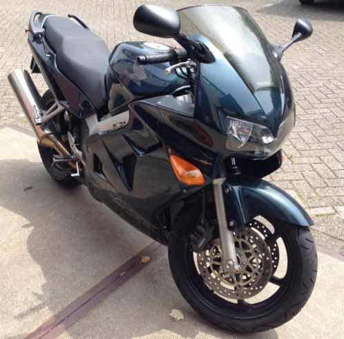 Honda VFR800 Fi  anti diefstal alarm