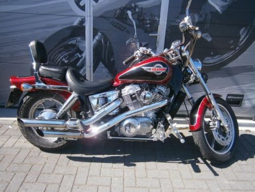 HONDA VT 1100 C SHADOW (bj 1995)