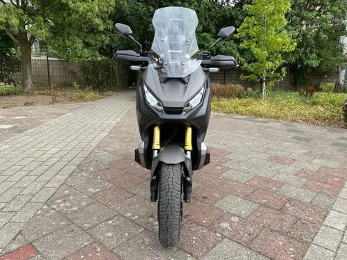 Honda X ADV 750 2018 MATT BULLET SILVER G-Schakelaar