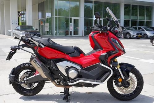 Honda X-ADV 750 2021 Red Carbon Full option 2250km kofferset