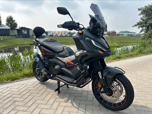 HONDA X-ADV 750 BLACK ORANGE EDITION 2022 TERMIGNONI 3673 KM