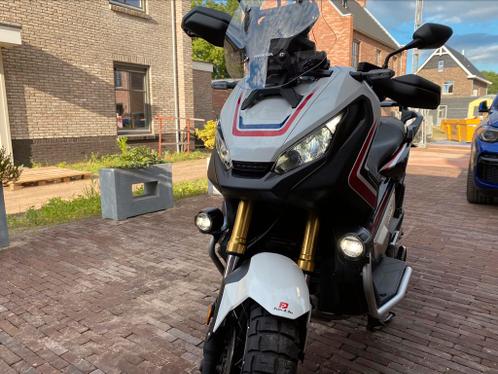 Honda X ADV 750 (goed onderhouden, koffer, mistlampen)