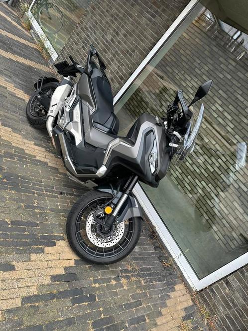 Honda x adv bj 2020 met Honda assistance