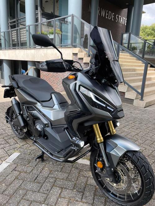 Honda Xadv 750 62022 Vol opties X-adv 885km Nieuwestaat