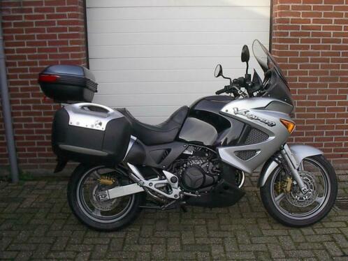 HONDA XL 1000 V VARADERO ABS (bj 2004) veel accessoires.