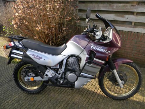 Honda XL 600V Transalp Mooie kleurstelling