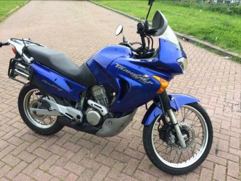 Honda XL650 Transalp 2001 met Givi koffers