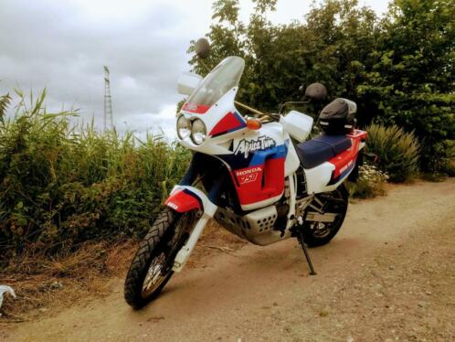 Honda XRV750 Africa Twin RD04