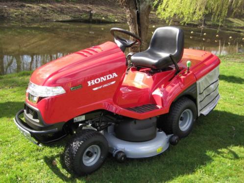 HONDA zitmaaier HF2417HB schowroom model