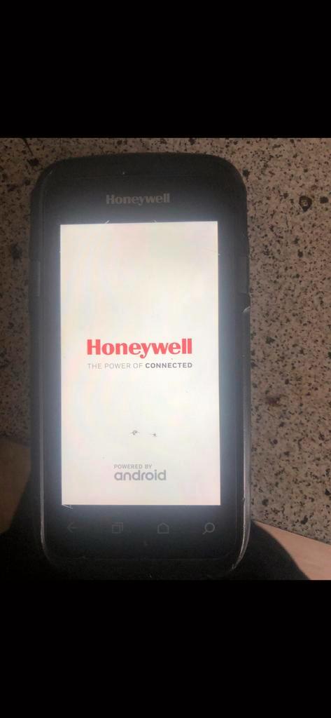 Honeywell Dolphin CT60 hand computer. PDA barcode scanner