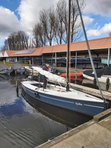 Hoora Valk - vrijwel nieuw