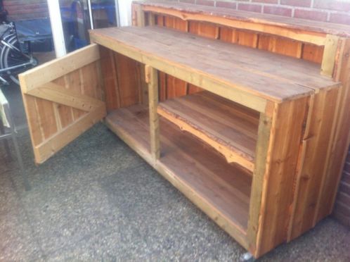 Houten Bar