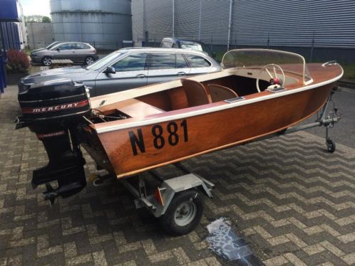 Houten Speedboot met trailer