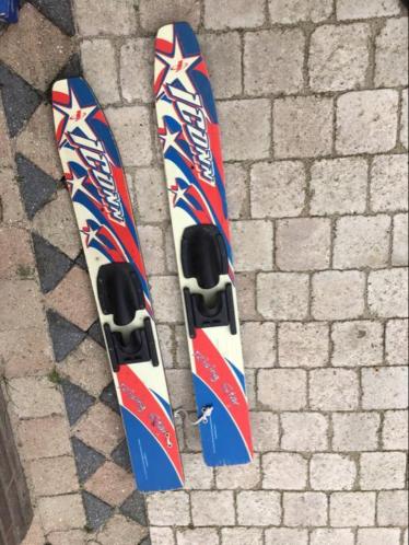 Houten waterski039s