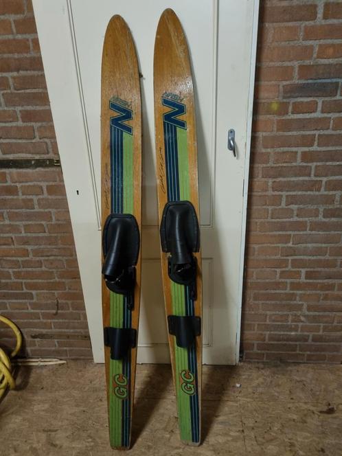 Houten waterskis