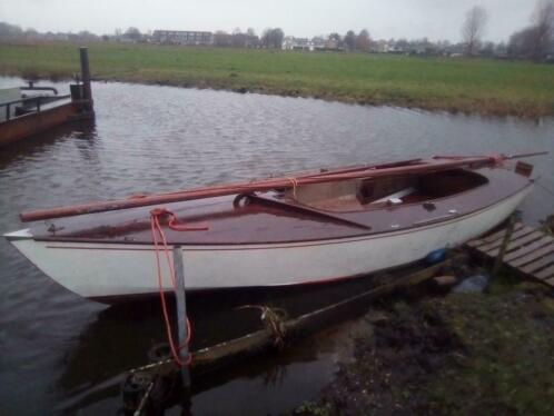 Houten zeilboot spanker