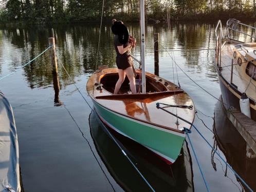 Houten zeilboot type Spanker