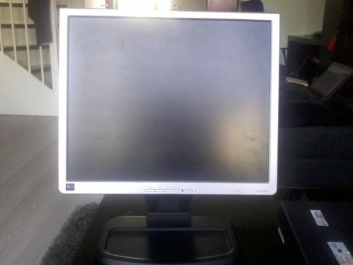 HP 19 inch LCD monitor