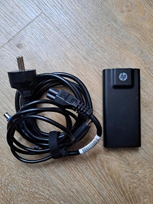 HP 65W Travel Adapter met usb-poort