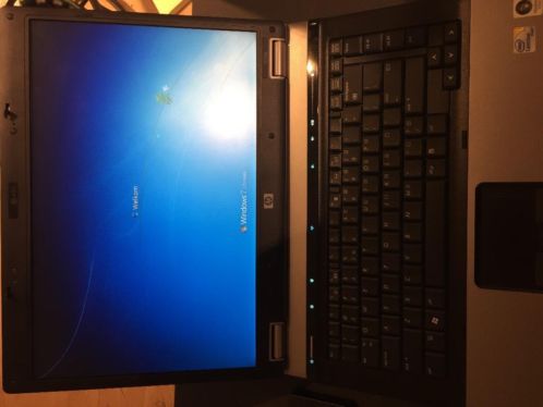 HP 6730B laptop 2.40 ghz 2gb ram 320 gb HDD