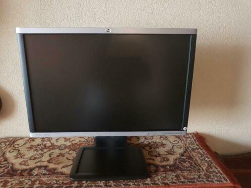 HP Compaq 22 inch monitor LA2205wg