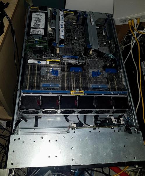 HP DL380p GEN8 server met 128GB ram