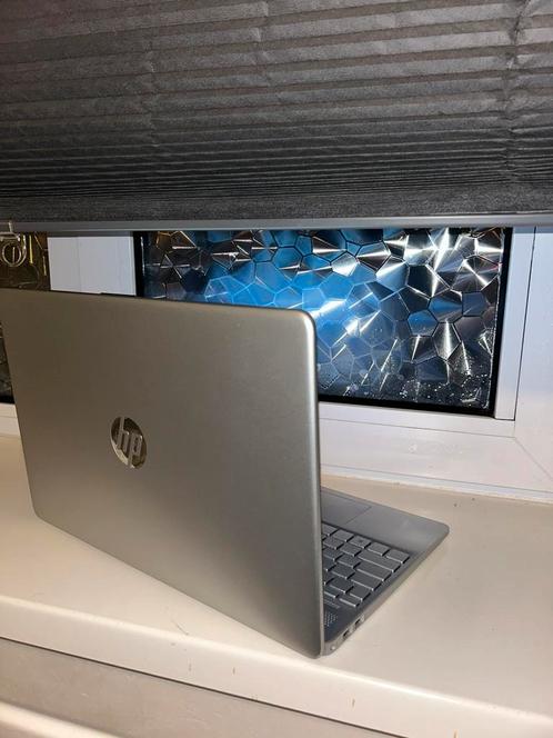 Hp laptop 15s-fq5520nd