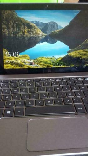 HP Laptop Pavilion x2 10t)