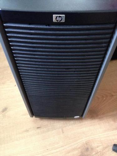 HP ML350 G5 server