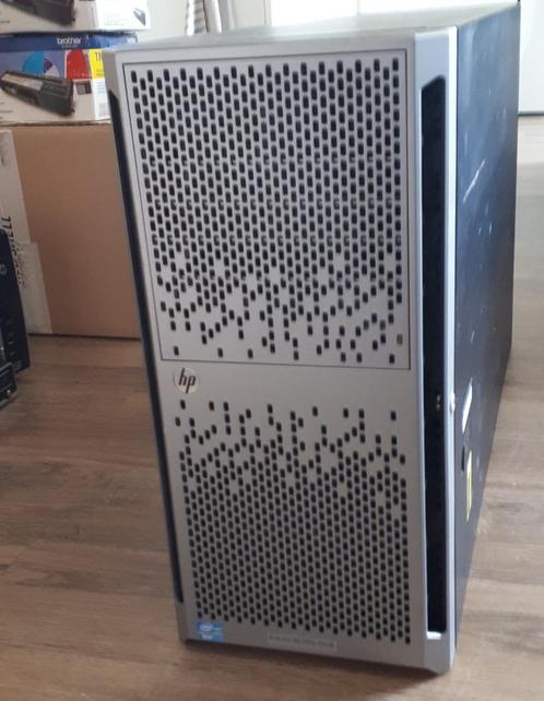 HP ML350p Gen 8 server