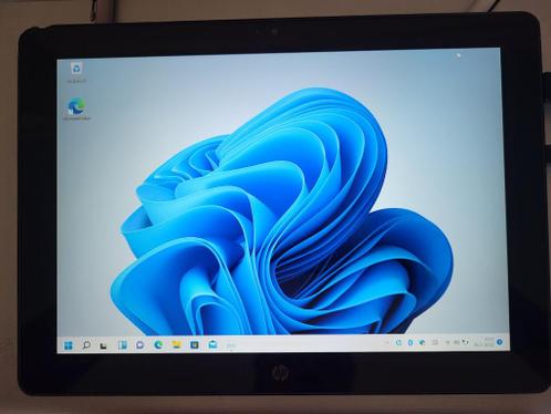 HP Pro X2 612 G2. i5 7e gen. 256 GB SSD. Windows 11 Pro.