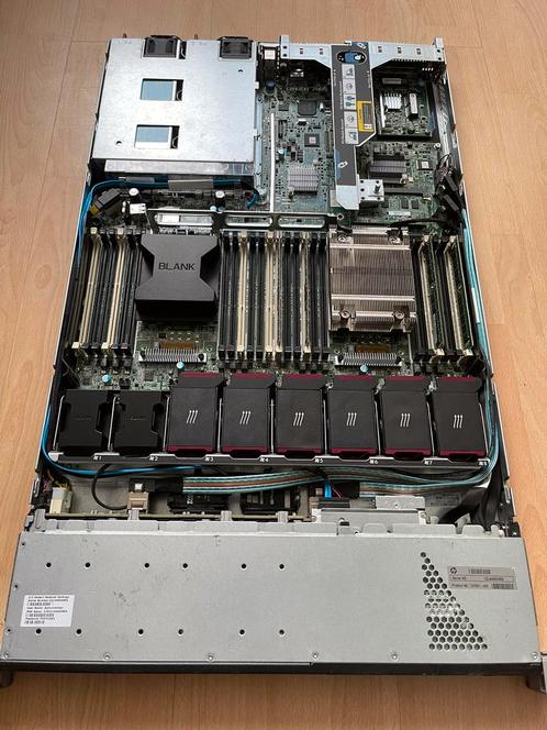 HP Proliant DL360p G8